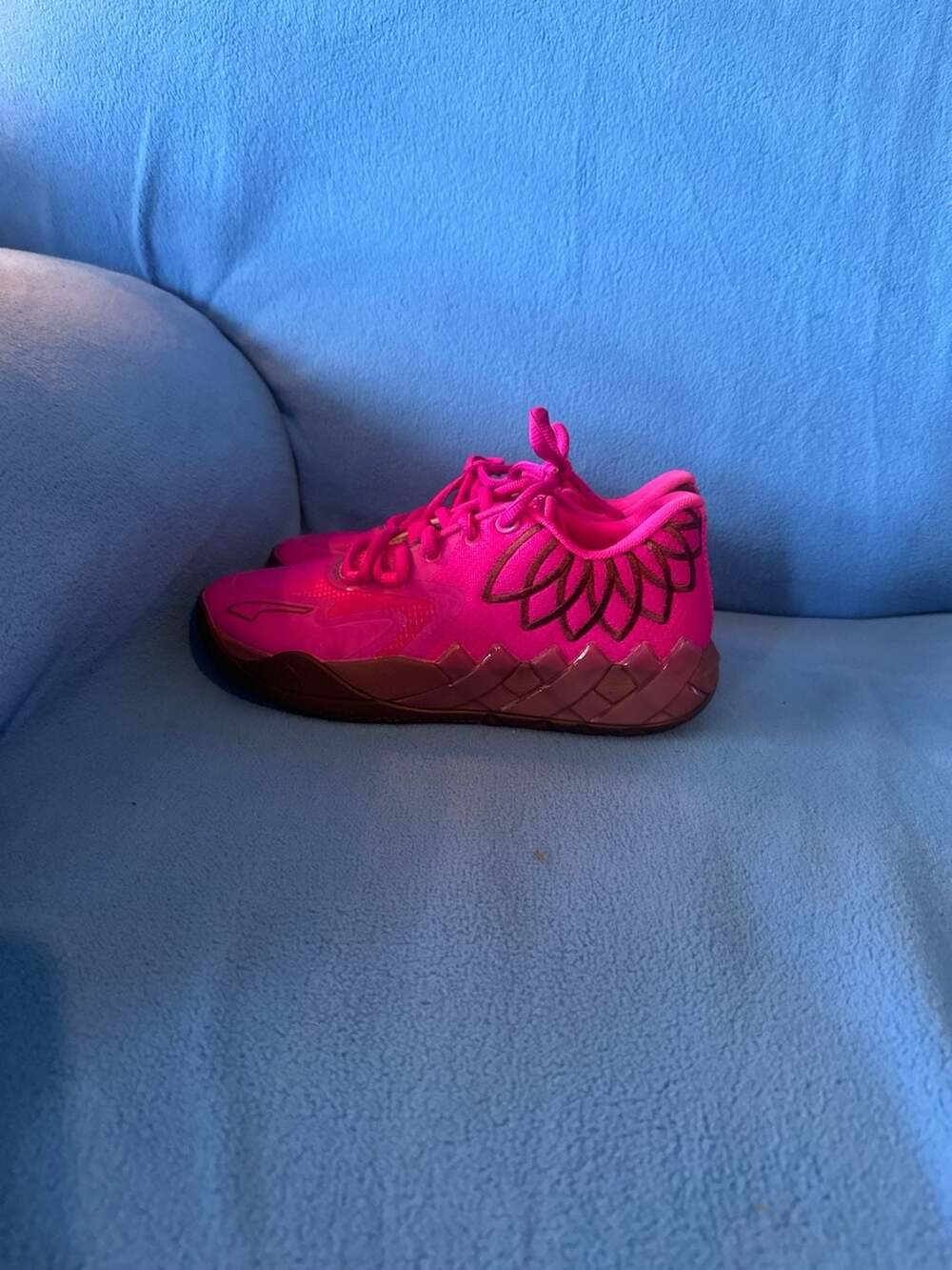 Puma MB.01 LaMelo Ball Breast Cancer Awareness Pink Basketball Shoes worn once